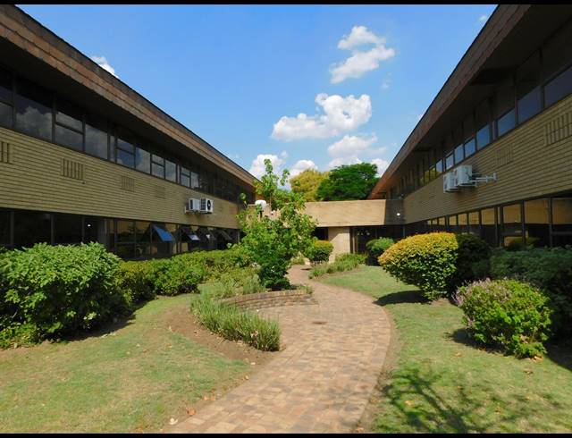 684M² OFFICE TO LET IN FERNDALE